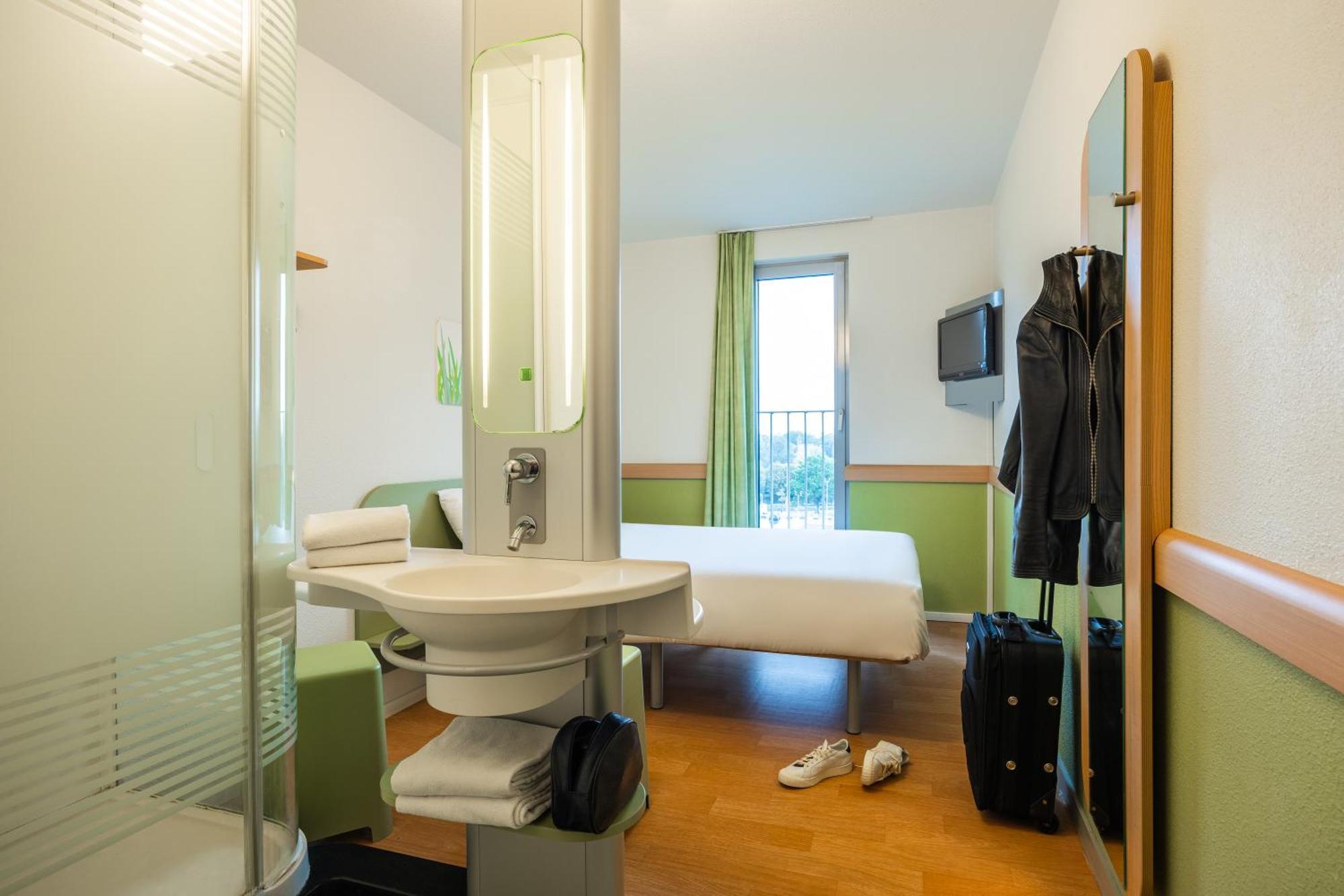 Ibis Budget Brugge Centrum Station Hotel